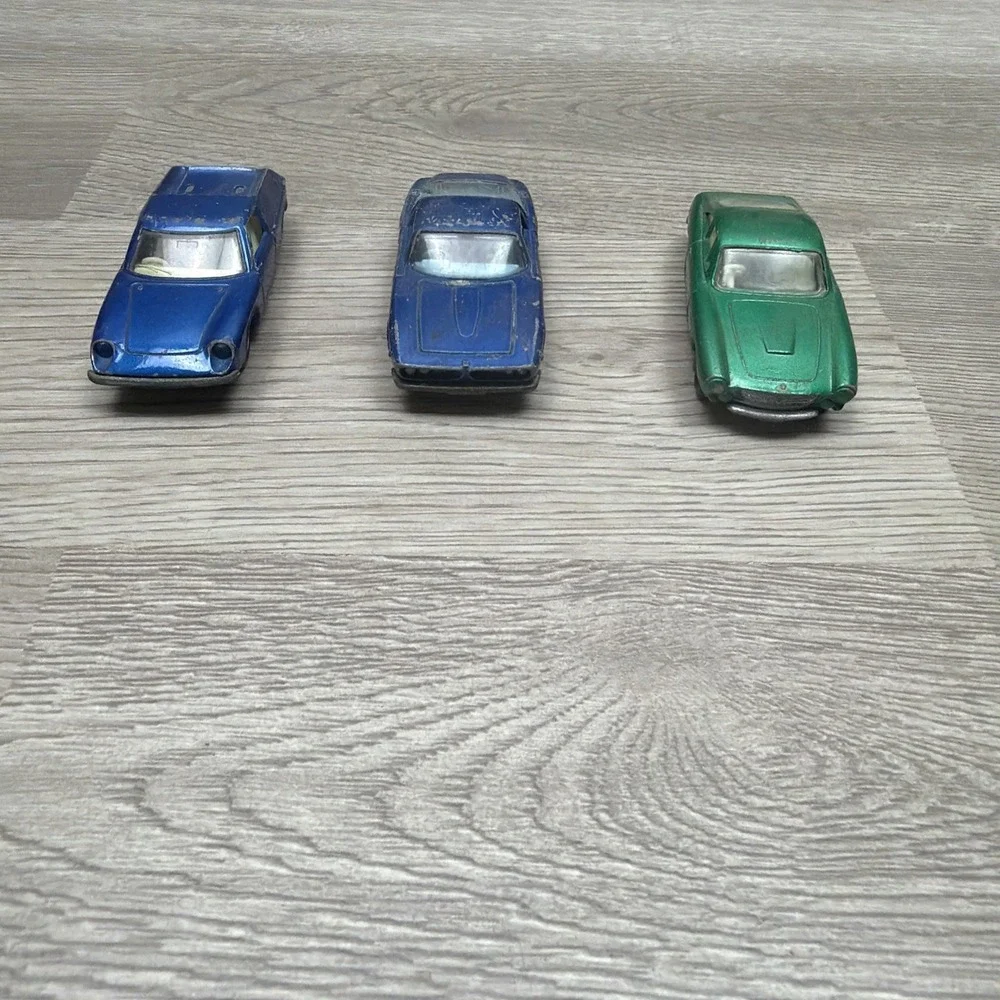 Matchbox Lesney Superfast No. 5 Lotus Europa 75 Ferrari Berlinetta 14 Iso Grifo